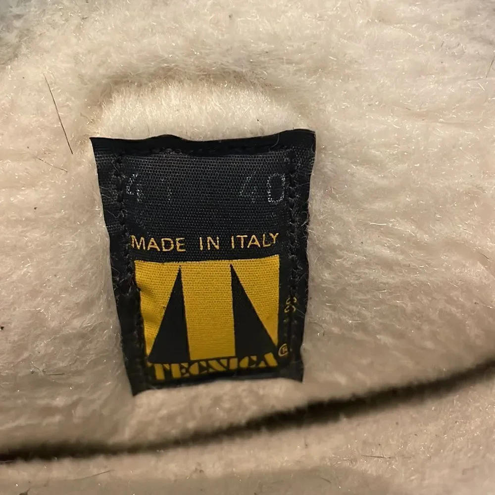 Vintage Tecnica Aztec Cowhide & Goat Fur Apres Ski Boots Made in Italy
